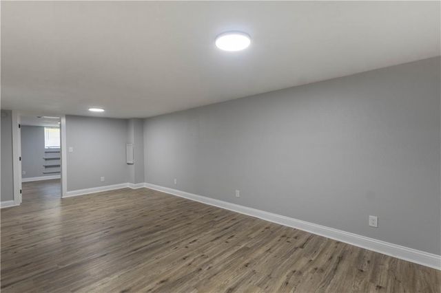 6409 N Woodland Avenue, Gladstone, MO 64118