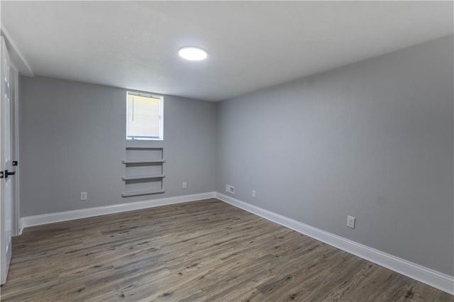 6409 N Woodland Avenue, Gladstone, MO 64118