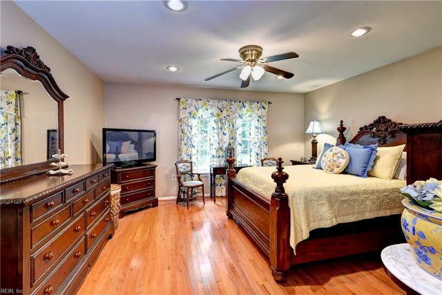 307 Lynchburg DR, Newport News, VA 23606