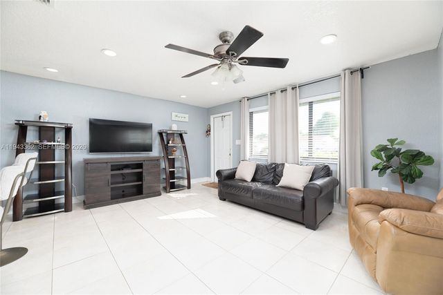 1417 SW 48th Ave, Fort Lauderdale, FL 33317