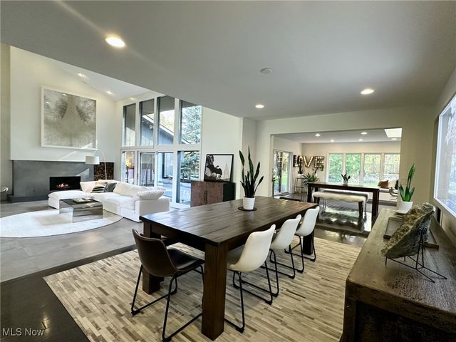 17370 S Park Boulevard, Shaker Heights, OH 44120