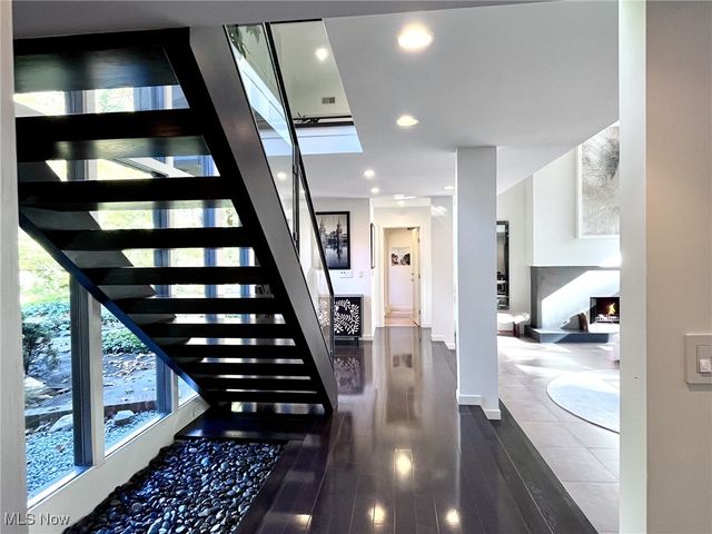 17370 S Park Boulevard, Shaker Heights, OH 44120