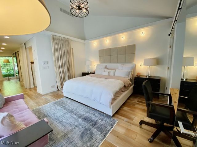 17370 S Park Boulevard, Shaker Heights, OH 44120