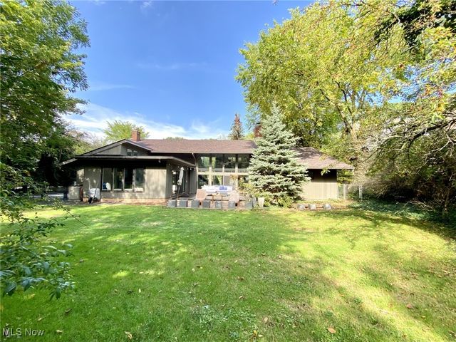 17370 S Park Boulevard, Shaker Heights, OH 44120