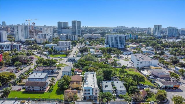 1620 NW 18th St 305, Miami, FL 33125