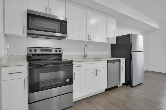 1620 NW 18th St 305, Miami, FL 33125