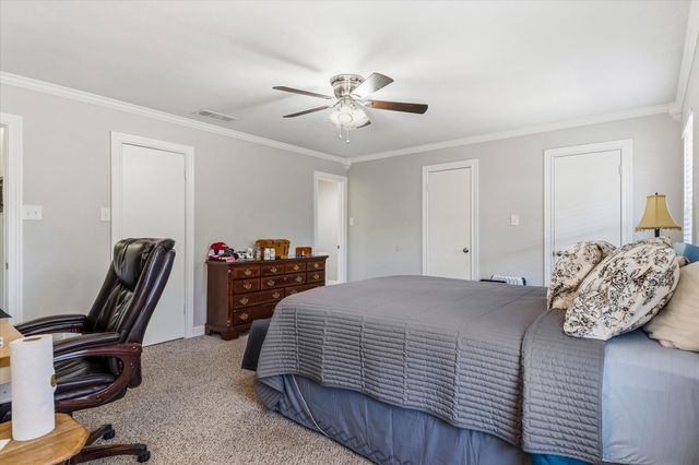 1001 Sean Court, Hurst, TX 76053