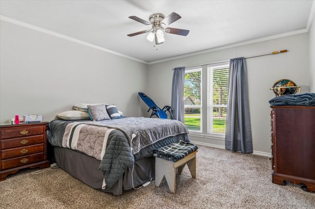 1001 Sean Court, Hurst, TX 76053