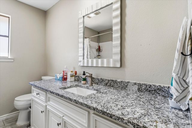 1001 Sean Court, Hurst, TX 76053
