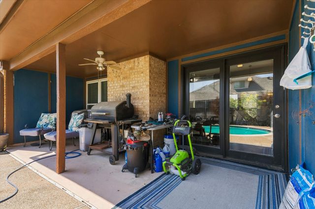 1001 Sean Court, Hurst, TX 76053