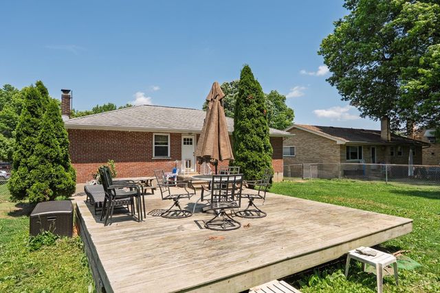 6147 Charity Drive, Green Twp, OH 45248