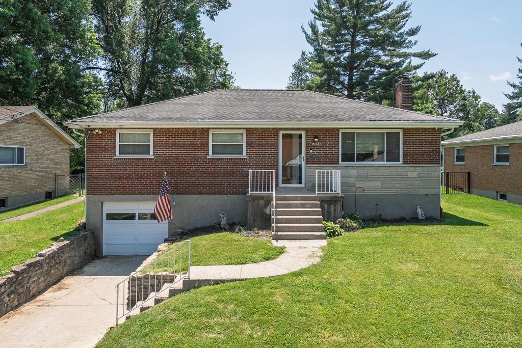 6147 Charity Drive, Green Twp, OH 45248