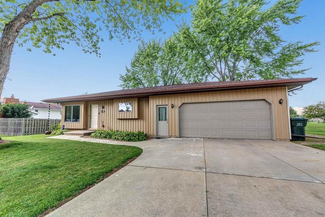 110 E MORNINGSIDE DRIVE, Kaukauna, WI 54130