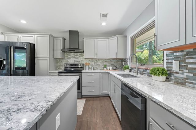 8775 Westfield Boulevard, Indianapolis, IN 46240