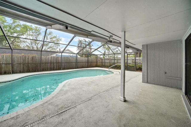 5140 NASHVILLE DRIVE, Tampa, FL 33624