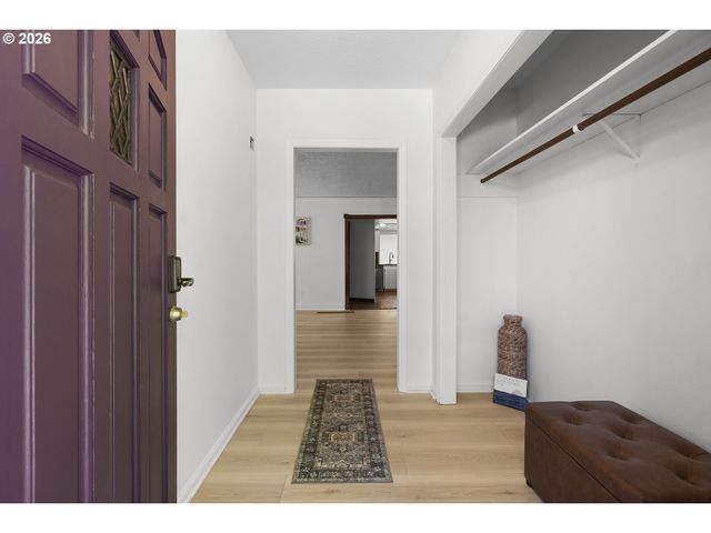 11122 Ne WYGANT St, Portland, OR 97220