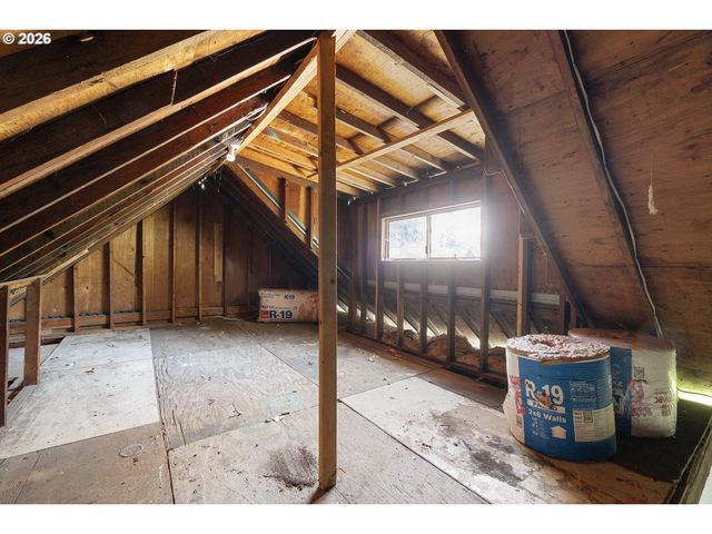 11122 Ne WYGANT St, Portland, OR 97220