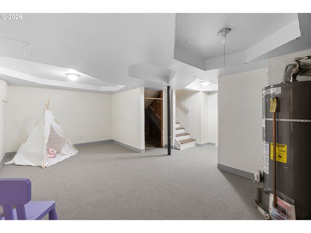 11122 Ne WYGANT St, Portland, OR 97220