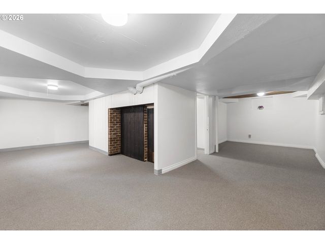 11122 Ne WYGANT St, Portland, OR 97220