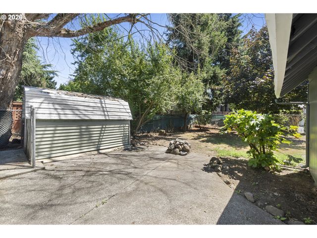 11122 Ne WYGANT St, Portland, OR 97220
