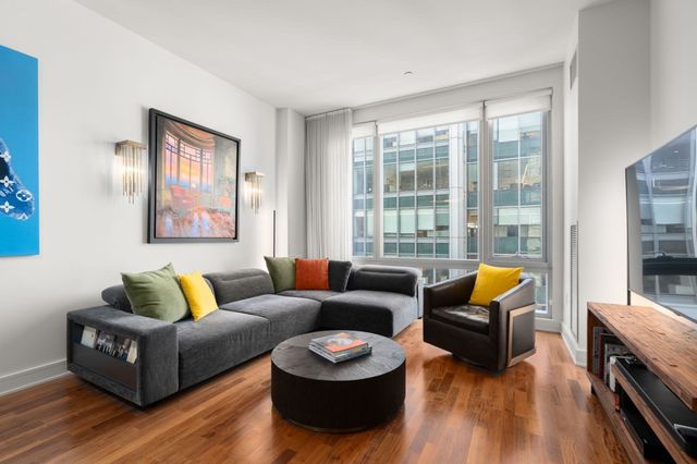 500 Atlantic Ave 21M, Boston, MA 02210