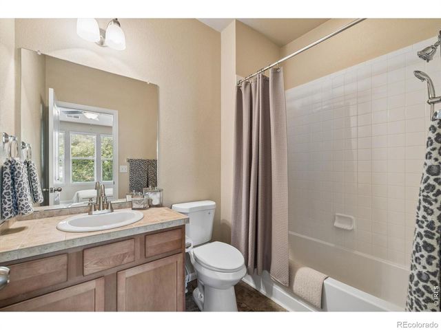 8906 E Nichols Place, Centennial, CO 80112