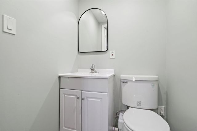 2 Starbird Ave 2, Boston, MA 02131