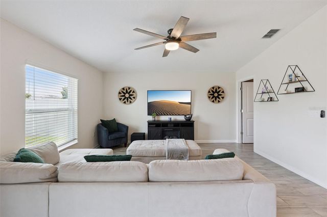 570 PEG COURT, St Cloud, FL 34772