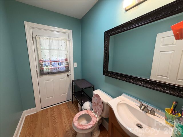 6228 Freedom Drive, Charlotte, NC 28214