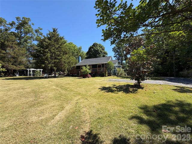 6228 Freedom Drive, Charlotte, NC 28214