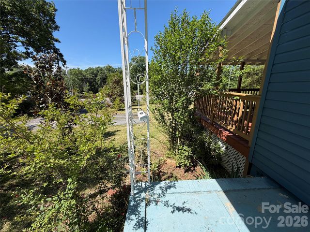 6228 Freedom Drive, Charlotte, NC 28214