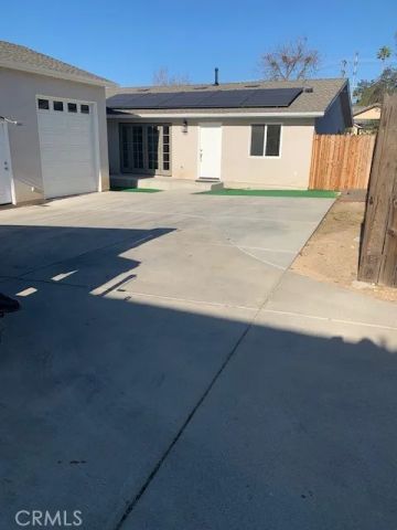 2050 8th, San Fernando, CA 91340