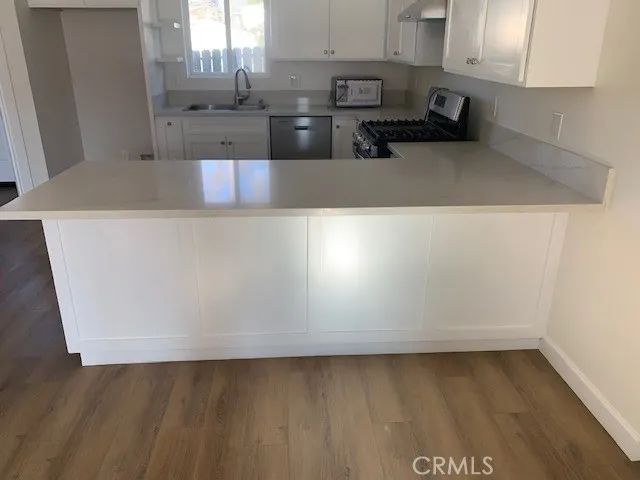 2050 8th, San Fernando, CA 91340