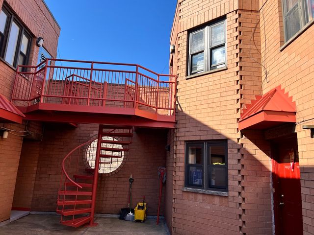 2131 S Archer Avenue 306, Chicago, IL 60616