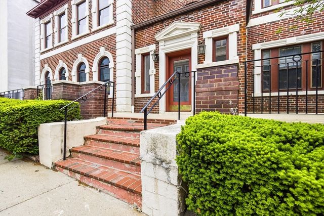 12 Bellvista Road 4, Boston, MA 02135