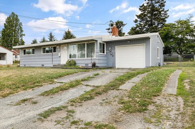 462 SE Quaker Street, Oak Harbor, WA 98277