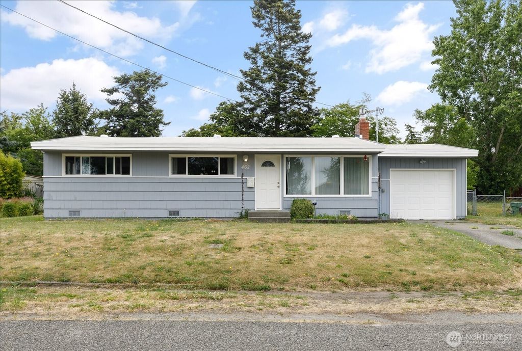 462 SE Quaker Street, Oak Harbor, WA 98277
