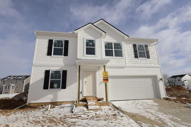 709 Whisperwood Way, Chelsea, MI 48118