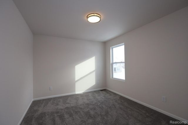 709 Whisperwood Way, Chelsea, MI 48118