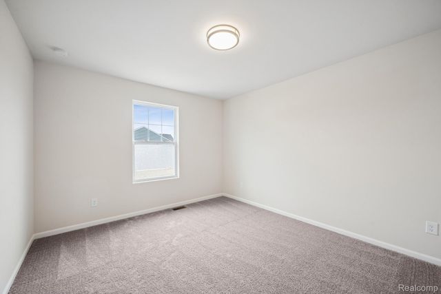 709 Whisperwood Way, Chelsea, MI 48118