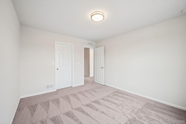 709 Whisperwood Way, Chelsea, MI 48118