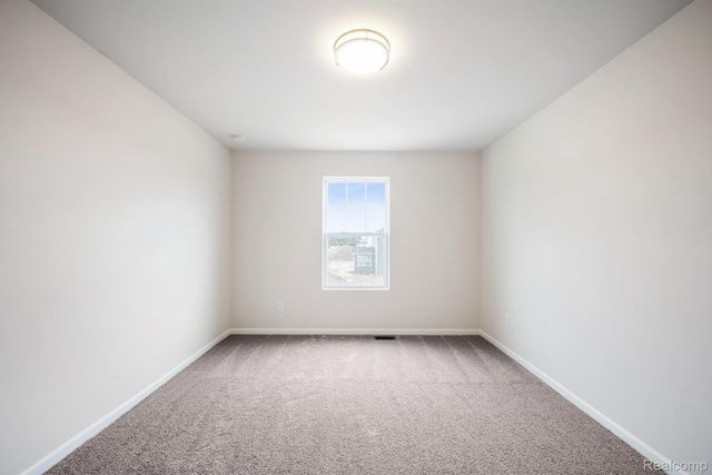 709 Whisperwood Way, Chelsea, MI 48118