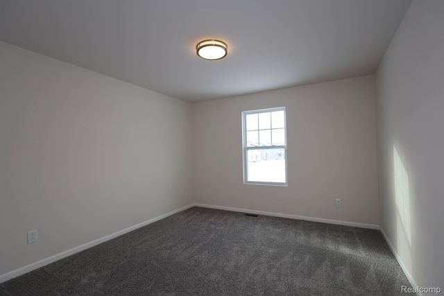 709 Whisperwood Way, Chelsea, MI 48118