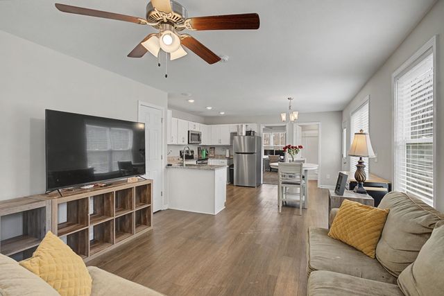 222 Cave St, Clarksville, TN 37042