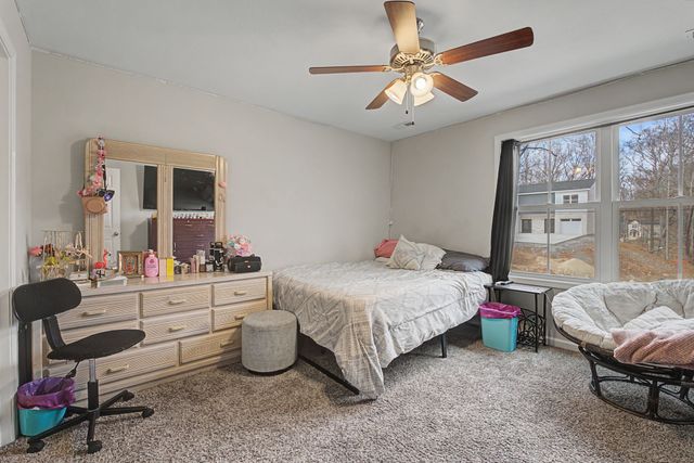 222 Cave St, Clarksville, TN 37042