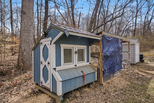 222 Cave St, Clarksville, TN 37042