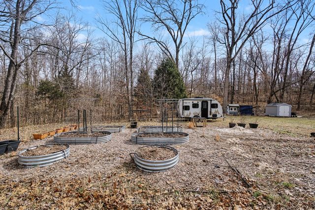 222 Cave St, Clarksville, TN 37042