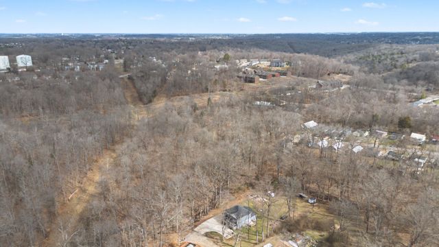 222 Cave St, Clarksville, TN 37042