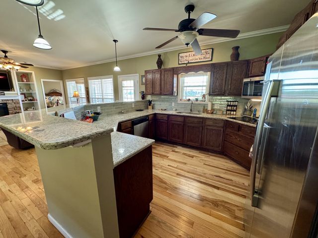 610 Rolling Meadows Ln, Rickman, TN 38580