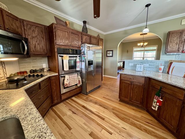 610 Rolling Meadows Ln, Rickman, TN 38580